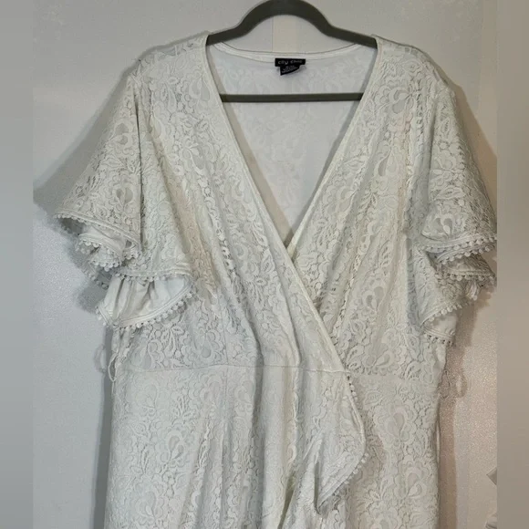 City Chic Sweet Love Lace Faux Wrap Mini Dress - Ivory | Size XL/22 - Picture 8 of 16